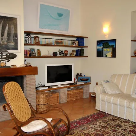 Lejlighed Sleeps 4 Pool Wifi Sperlonga