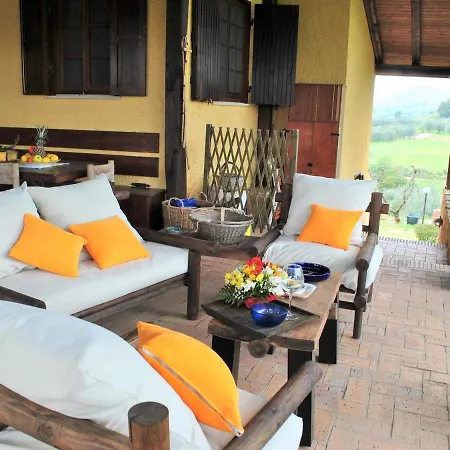 Lejlighed Sleeps 4 Pool Wifi